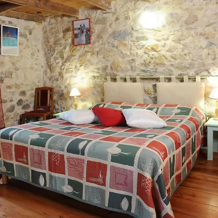 فندق مبيت وإفطار D'hotes Idiartekoborda 3*